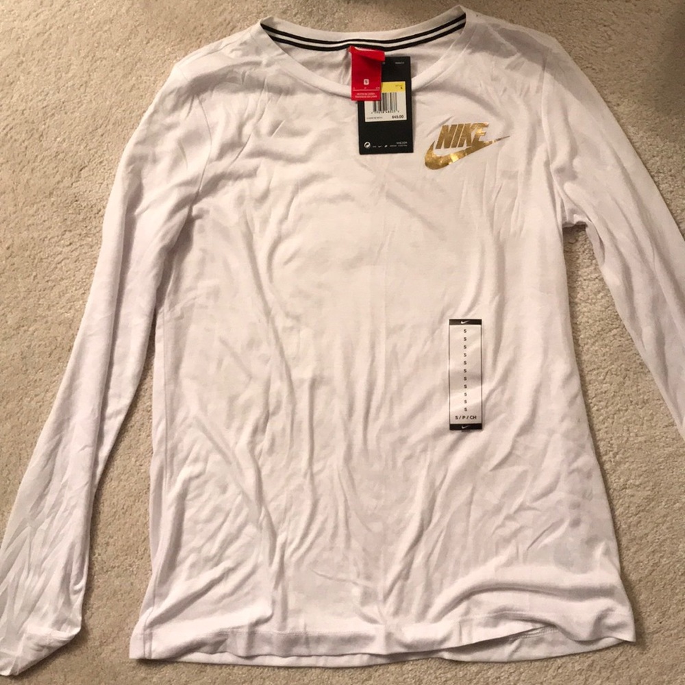 Nike long sleeve Tee